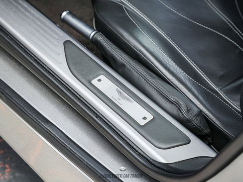 Used 2013 Aston Martin DB9 Coupe RWD image 30