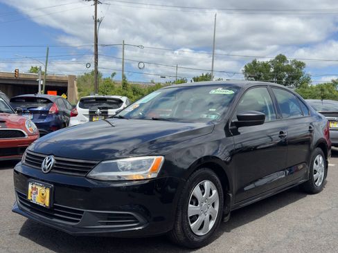 Used 2012 Volkswagen Jetta Sedan FWD image 2