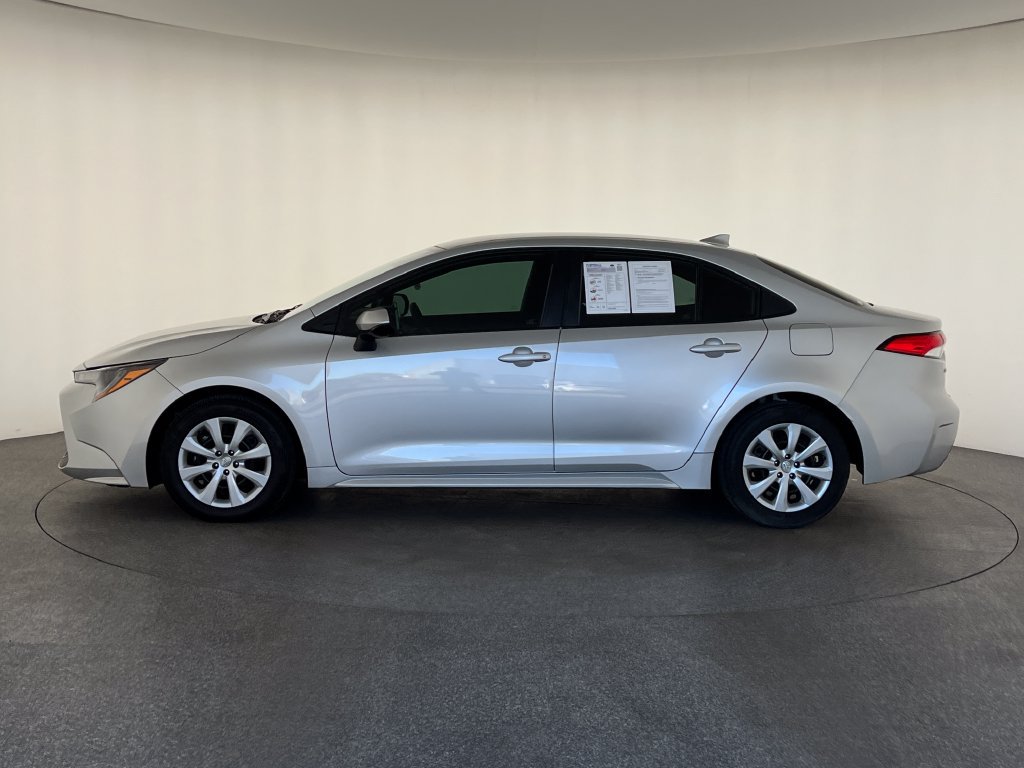 Used 2020 Toyota Corolla LE w/ Carpet Mat Package (TMS) FWD image 9