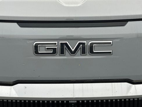 Used 2025 GMC Sierra EV Denali image 46
