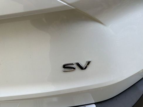 Used 2021 Nissan Rogue SV w/ Premium Package FWD image 20