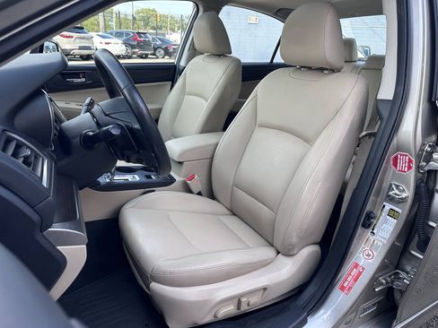 Used 2017 Subaru Legacy 2.5i Limited AWD/4WD image 32