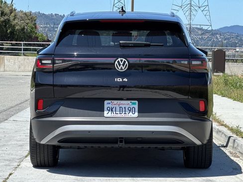 Used 2023 Volkswagen ID.4 Pro S Plus AWD/4WD image 5
