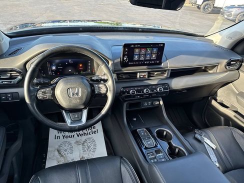 Certified 2025 Honda Pilot Elite image 37