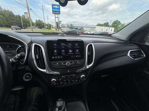 Used 2019 Chevrolet Equinox LT w/ Sun & Navigation Package image 13