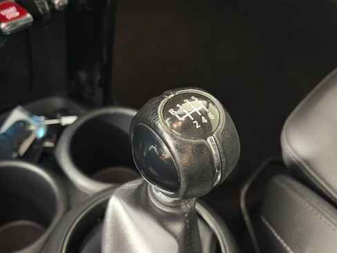 Used 2024 MINI Cooper S FWD image 23