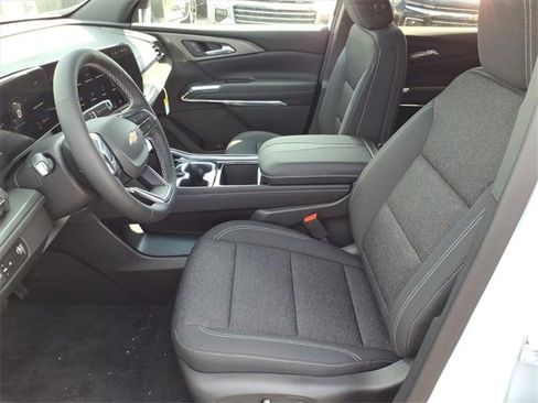 New 2026 Chevrolet Traverse LT w/ Driver Confidence Package image 7