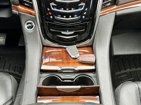 Used 2016 Cadillac Escalade ESV Premium AWD/4WD image 15