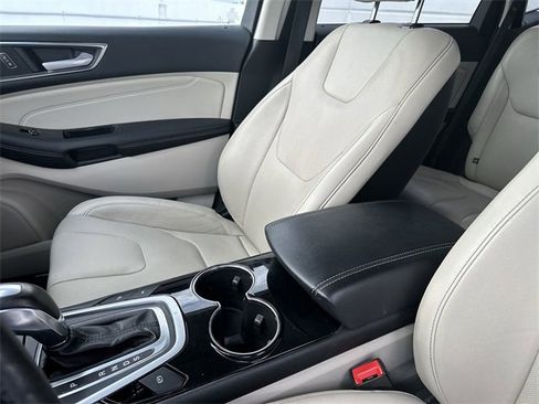 Used 2018 Ford Edge Titanium w/ Equipment Group 302A image 24