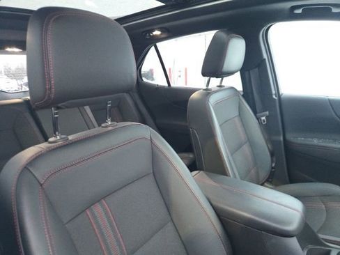 Used 2024 Chevrolet Equinox RS image 35