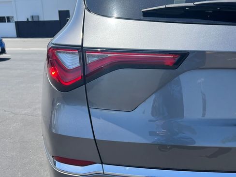 Certified 2023 Acura MDX SH-AWD w/ Technology Package image 11