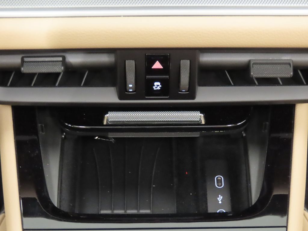 Certified 2026 Porsche Cayenne S AWD/4WD image 29