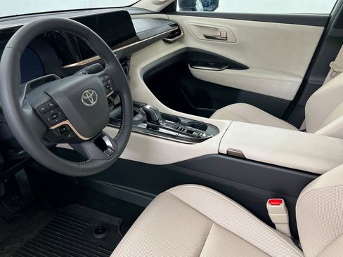 Used 2026 Toyota Crown Limited w/ Advanced Technology Package image 15