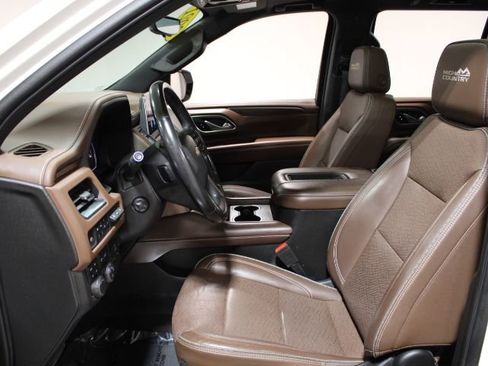 Used 2021 Chevrolet Tahoe High Country w/ Premium Package image 23