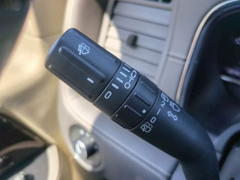 Used 2016 Lincoln Navigator Reserve image 27