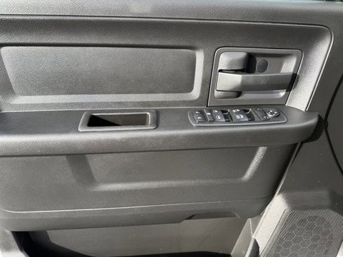 Used 2018 RAM 2500 Tradesman w/ Chrome Appearance Group image 15