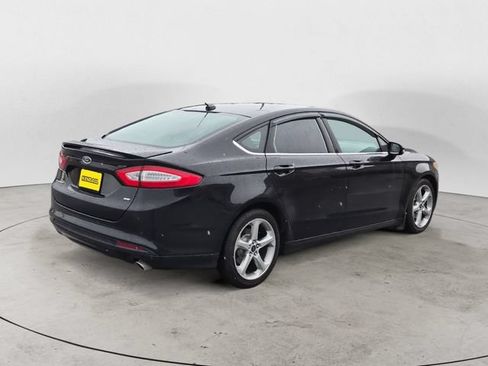 Used 2016 Ford Fusion SE FWD image 5