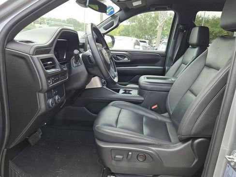 Used 2024 Chevrolet Tahoe LT RWD image 4