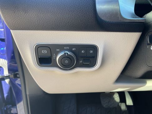 Used 2022 Mercedes-Benz GLB 250 GLB 250 4D Sport Utility image 20