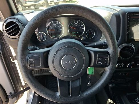 Used 2018 Jeep Wrangler Unlimited Sport AWD/4WD image 15