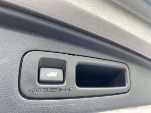 Used 2023 Honda CR-V EX-L image 19