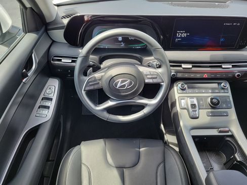 Used 2024 Hyundai Palisade XRT FWD image 17