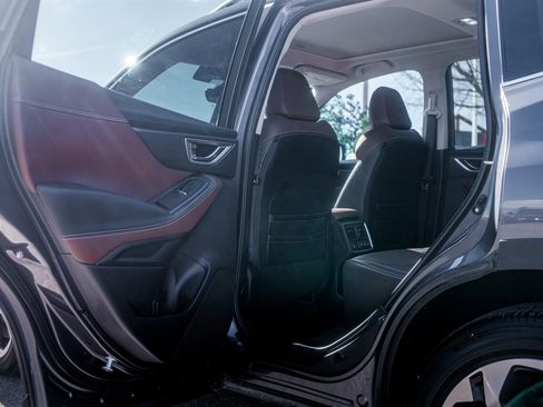 Used 2022 Subaru Forester Touring image 36