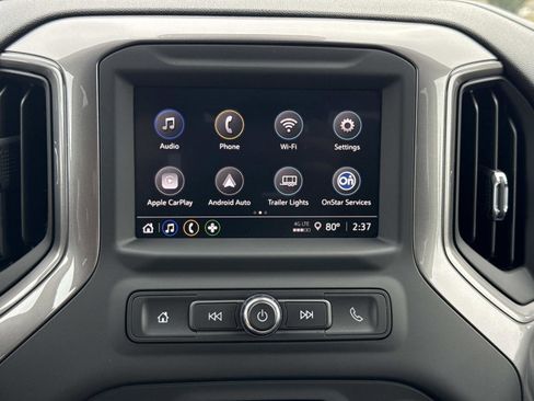 Used 2025 Chevrolet Silverado 1500 Custom image 3