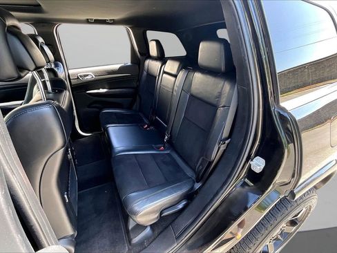 Used 2015 Jeep Grand Cherokee Altitude AWD/4WD image 23
