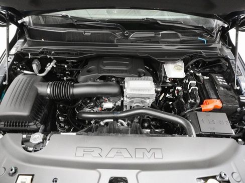 New 2026 RAM 1500 Big Horn AWD/4WD image 13