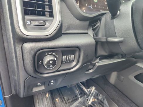 New 2026 RAM 1500 4x4 Crew Cab image 15