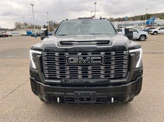 Used 2025 GMC Sierra 2500 Denali Ultimate AWD/4WD video 2
