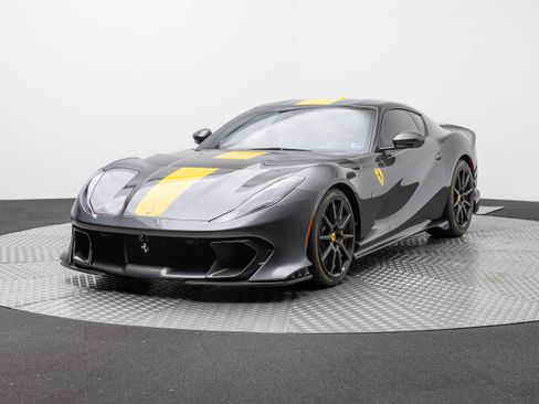 Used 2023 Ferrari 812 Competizione RWD image 1