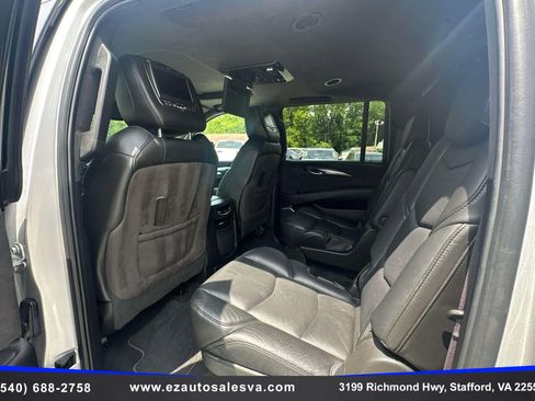 Used 2016 Cadillac Escalade ESV Platinum AWD/4WD image 15