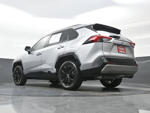 Used 2024 Toyota RAV4 SE AWD/4WD image 30