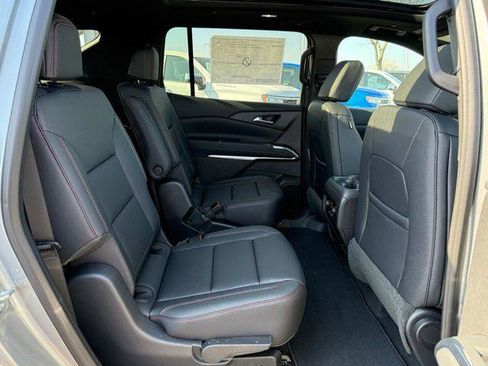 New 2026 Chevrolet Traverse Z71 w/ Driver Confidence Package image 30