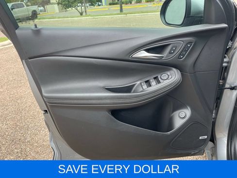 Used 2024 Buick Encore GX Avenir w/ Avenir Convenience Package FWD image 17