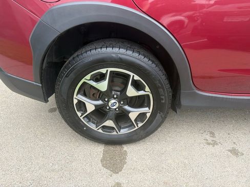Used 2018 Subaru Crosstrek 2.0i Premium AWD/4WD image 11