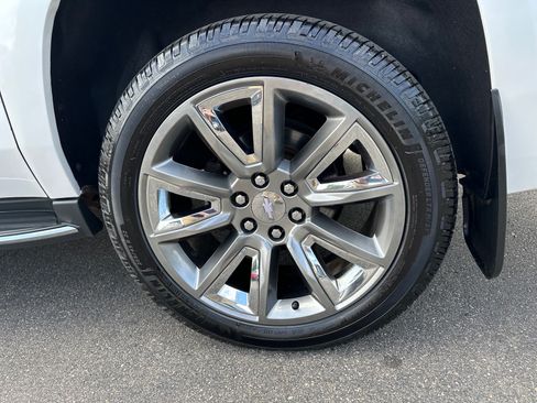 Used 2016 Chevrolet Suburban LTZ AWD/4WD image 9