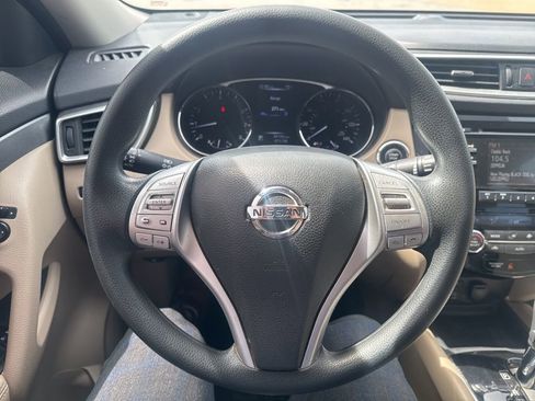 Used 2016 Nissan Rogue SV image 15