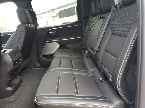 New 2025 GMC Sierra EV Denali image 29