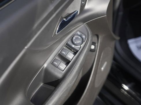 Used 2017 Chevrolet Volt Premier w/ Driver Confidence II Package image 28