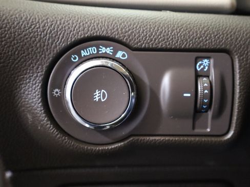 Used 2013 Buick Verano Base image 30