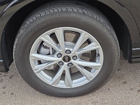 Used 2025 Audi Q3 2.0T Premium w/ Convenience Package image 11