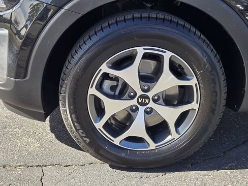 Used 2020 Kia Telluride EX w/ Towing Package FWD image 7