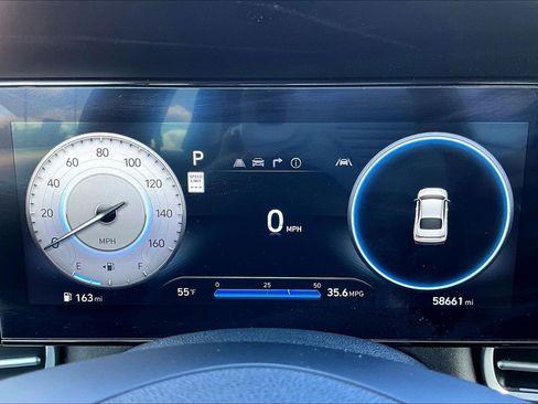 Used 2024 Hyundai Elantra SEL FWD image 12