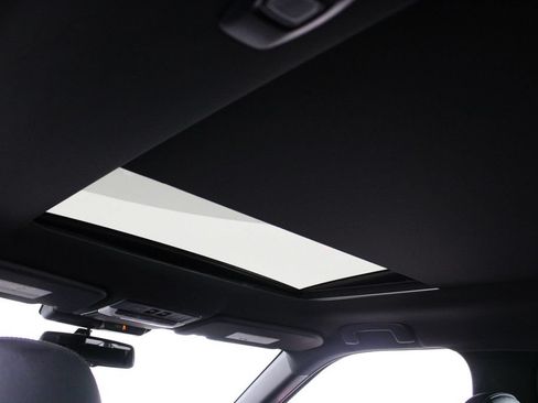 Used 2023 Mitsubishi Outlander SEL FWD image 22