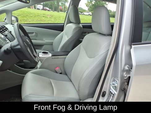 Used 2012 Toyota Prius V Five FWD image 12