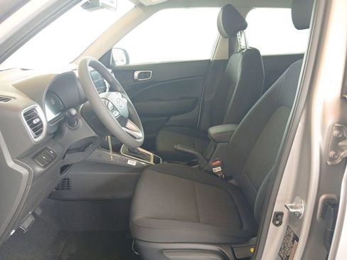 New 2026 Hyundai Venue SE FWD image 9