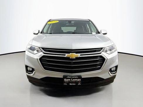 Used 2020 Chevrolet Traverse LT FWD image 2